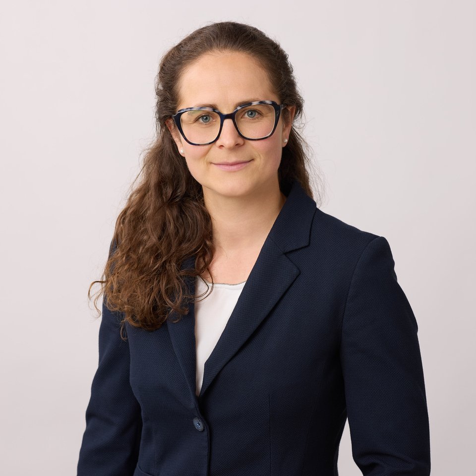 Florentina Petz, LL.M., B.Sc.